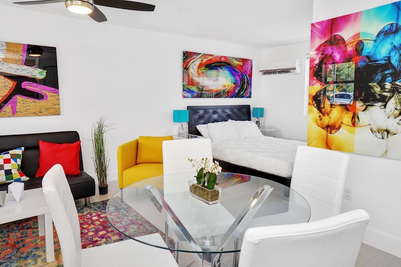 Sonder — Wynwood Walls Miami Bilik gambar
